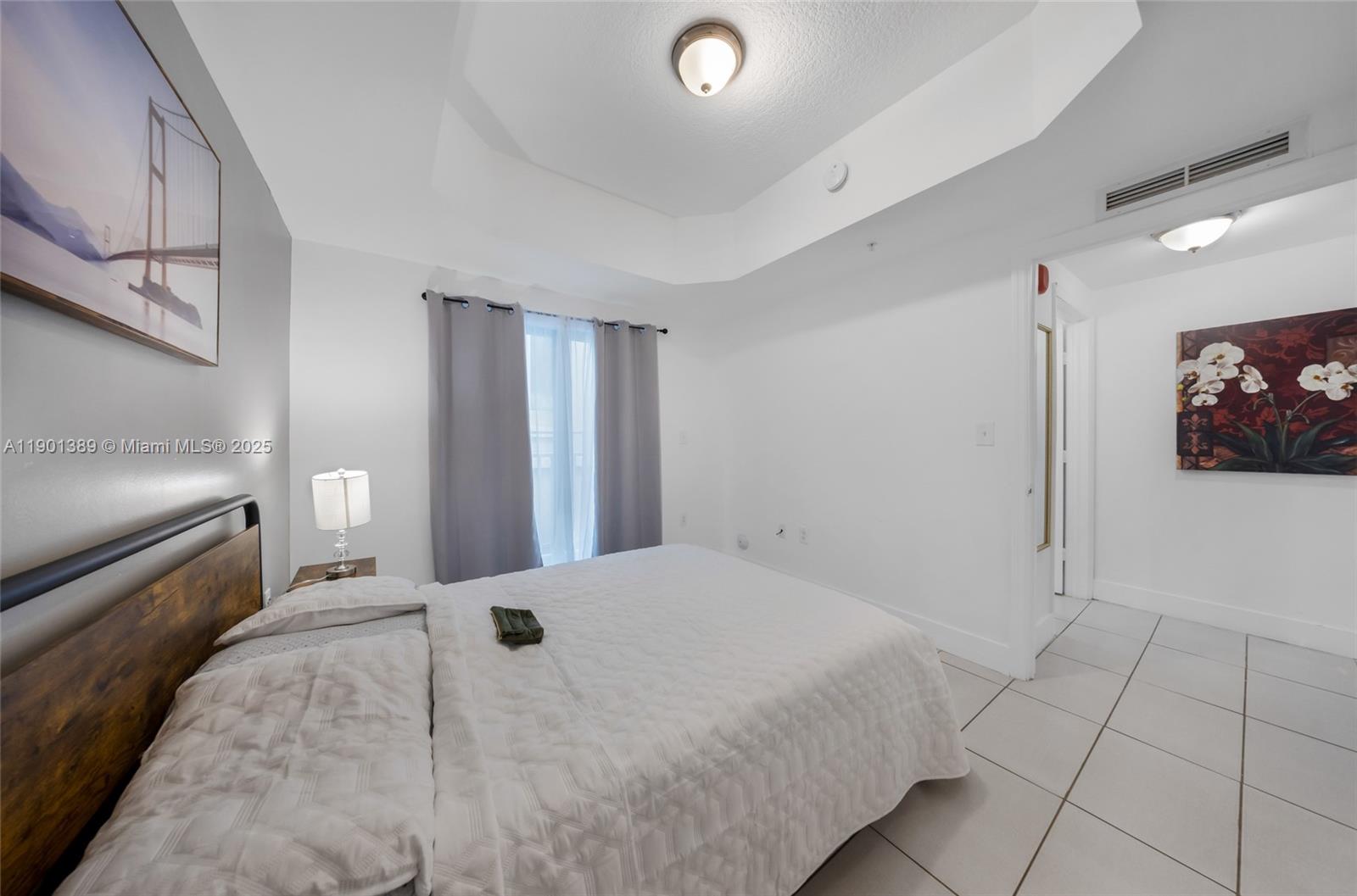 Ver detalles   /   sq. ft. $ 2025-10-23 0 foto