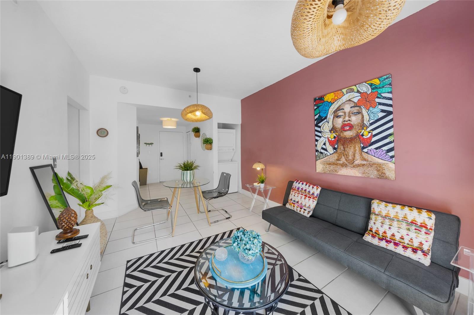 Ver detalles   /   sq. ft. $ 2025-10-23 0 foto