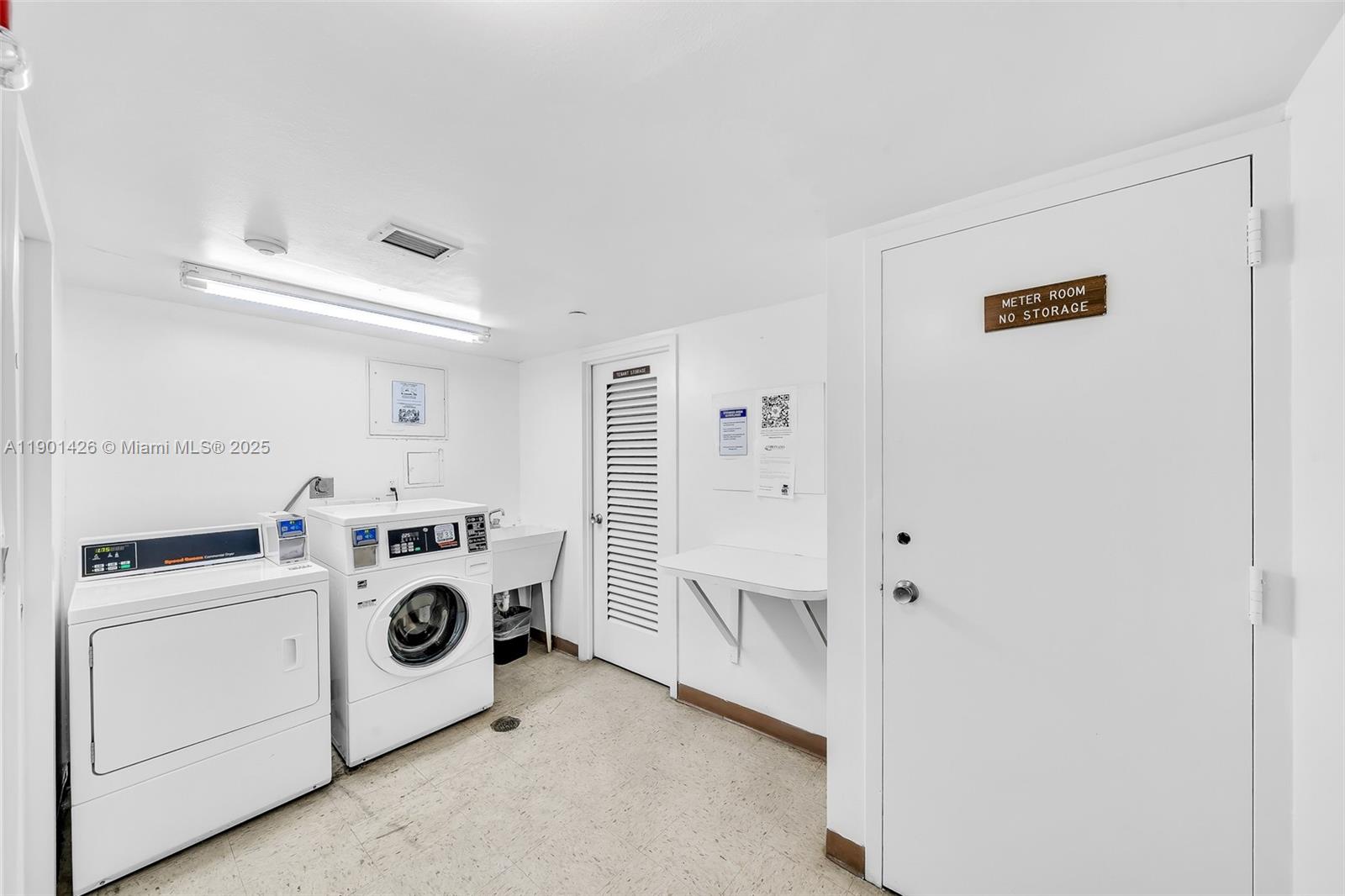 Photo of 20301 Country Club Dr  #PH22, Aventura, Florida, 33180 -
