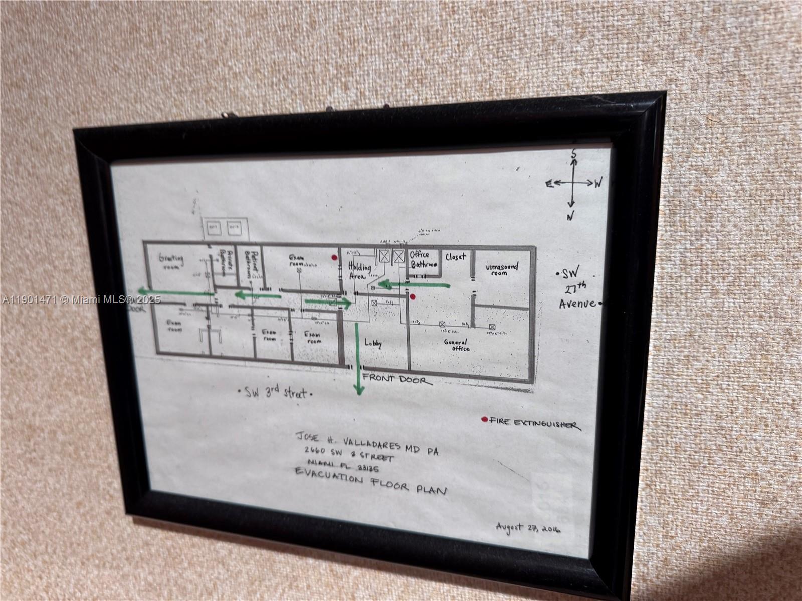 Подробнее / кв.футов $ 2025-10-23 0 Фото