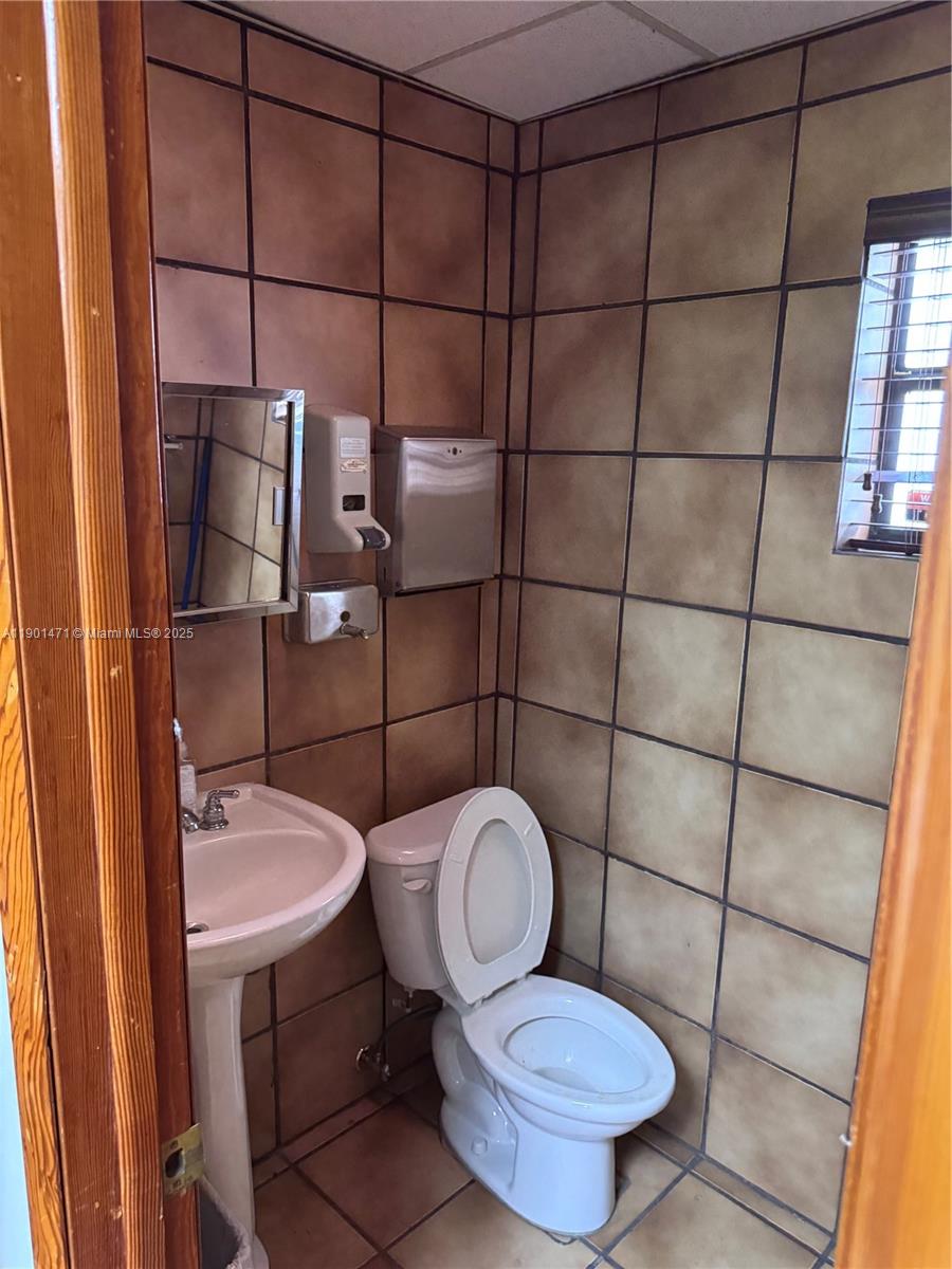 Подробнее / кв.футов $ 2025-10-23 0 Фото