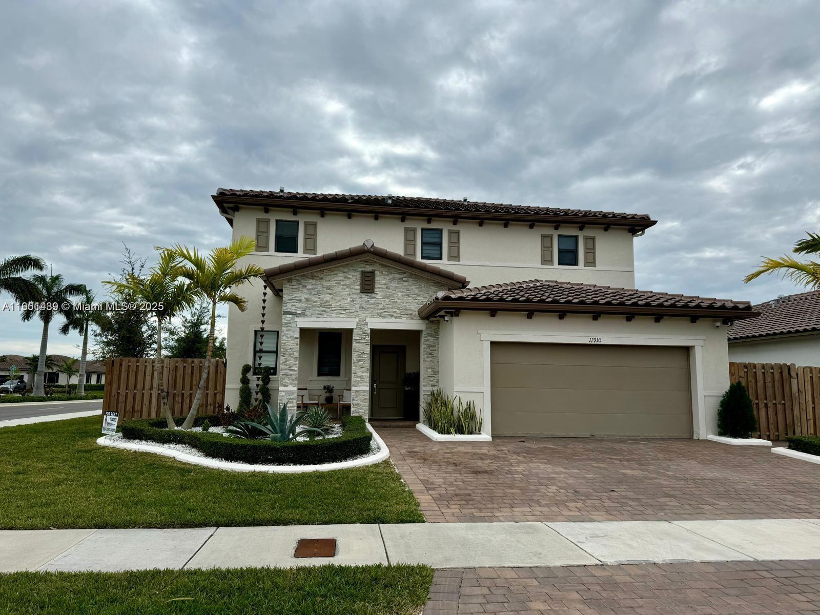 See details 11910 5 / 4 2974 sq. ft. $ 2025-10-23 0 Photo