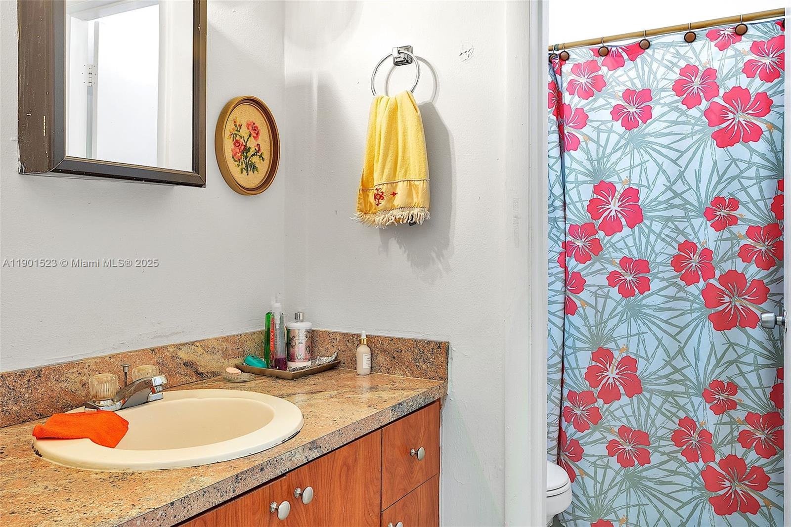 Ver detalles   /   sq. ft. $ 2025-10-23 0 foto