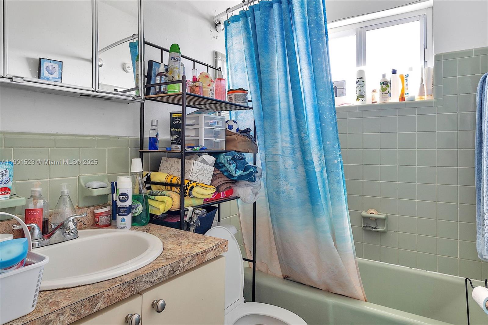 Ver detalles   /   sq. ft. $ 2025-10-23 0 foto