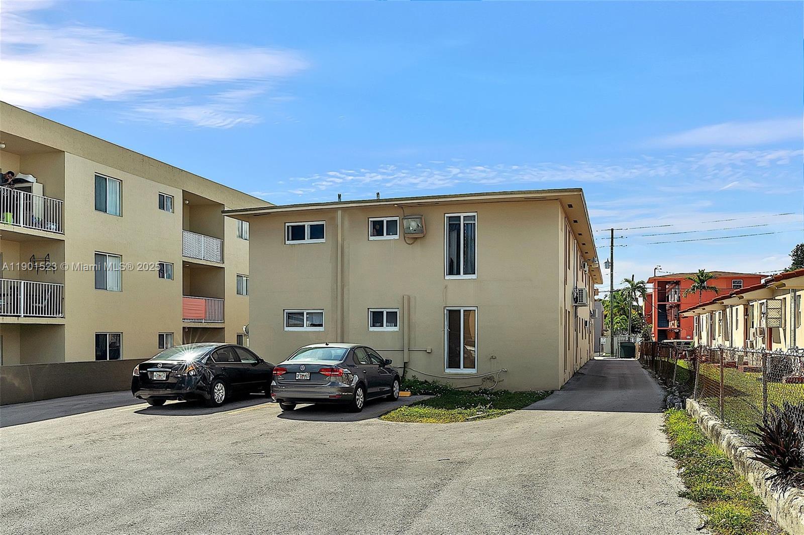 Ver detalles   /   sq. ft. $ 2025-10-23 0 foto