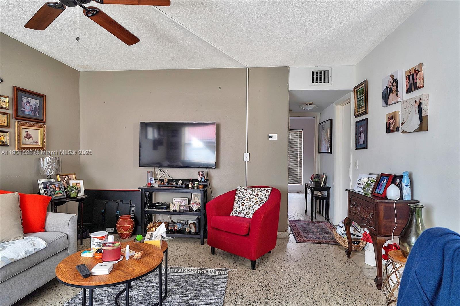 Ver detalles   /   sq. ft. $ 2025-10-23 0 foto