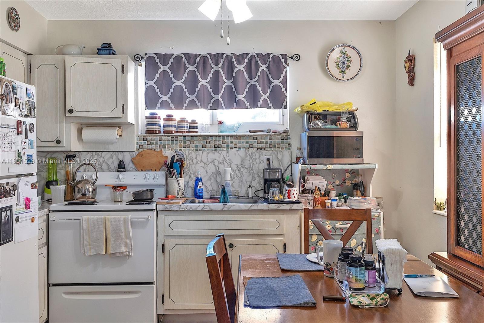 Ver detalles   /   sq. ft. $ 2025-10-23 0 foto