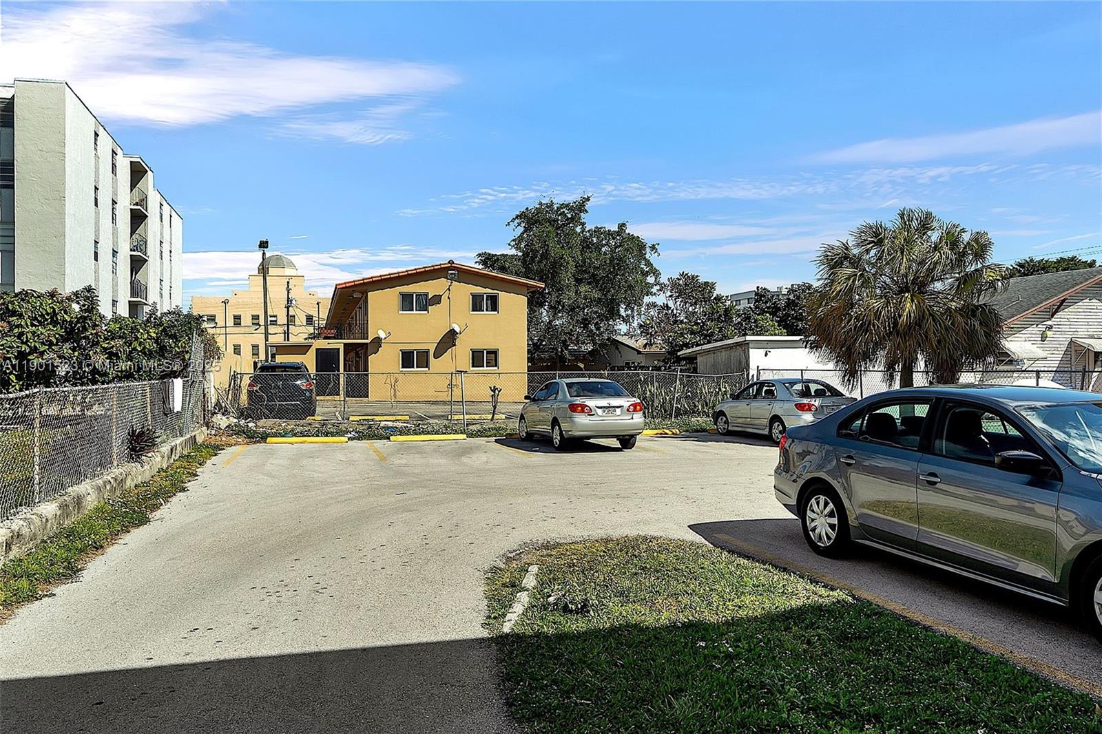 Ver detalles   /   sq. ft. $ 2025-10-23 0 foto