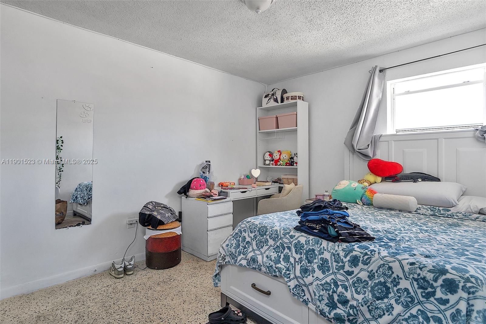 Ver detalles   /   sq. ft. $ 2025-10-23 0 foto