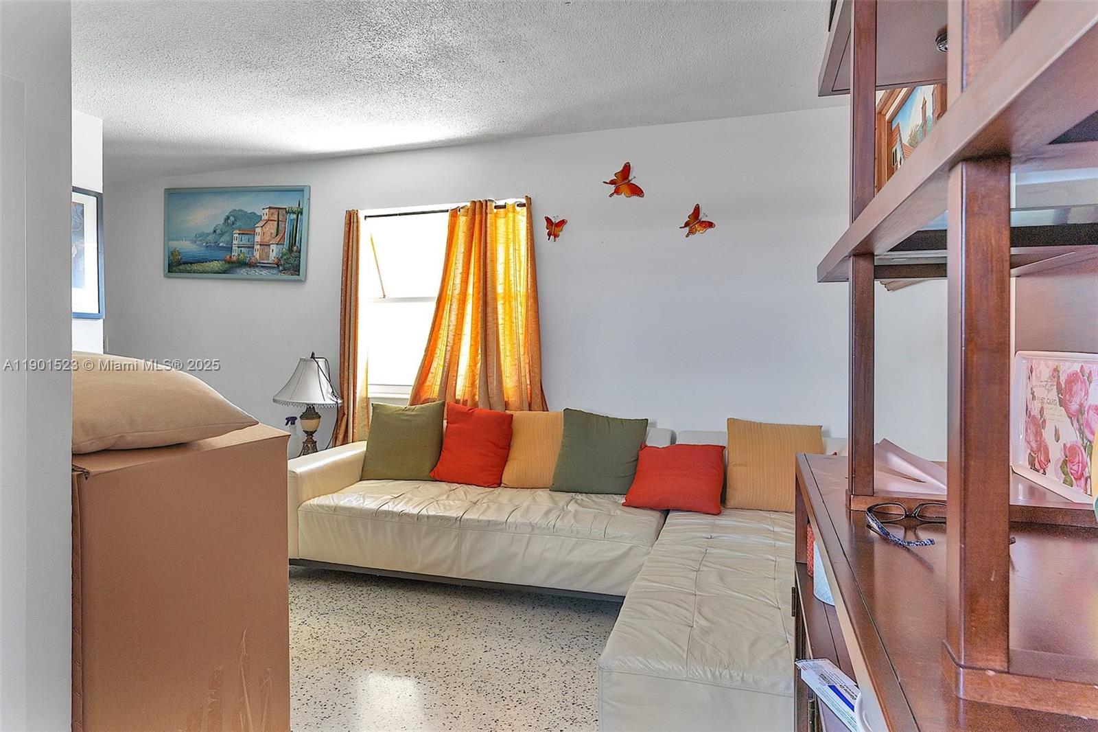 Ver detalles   /   sq. ft. $ 2025-10-23 0 foto