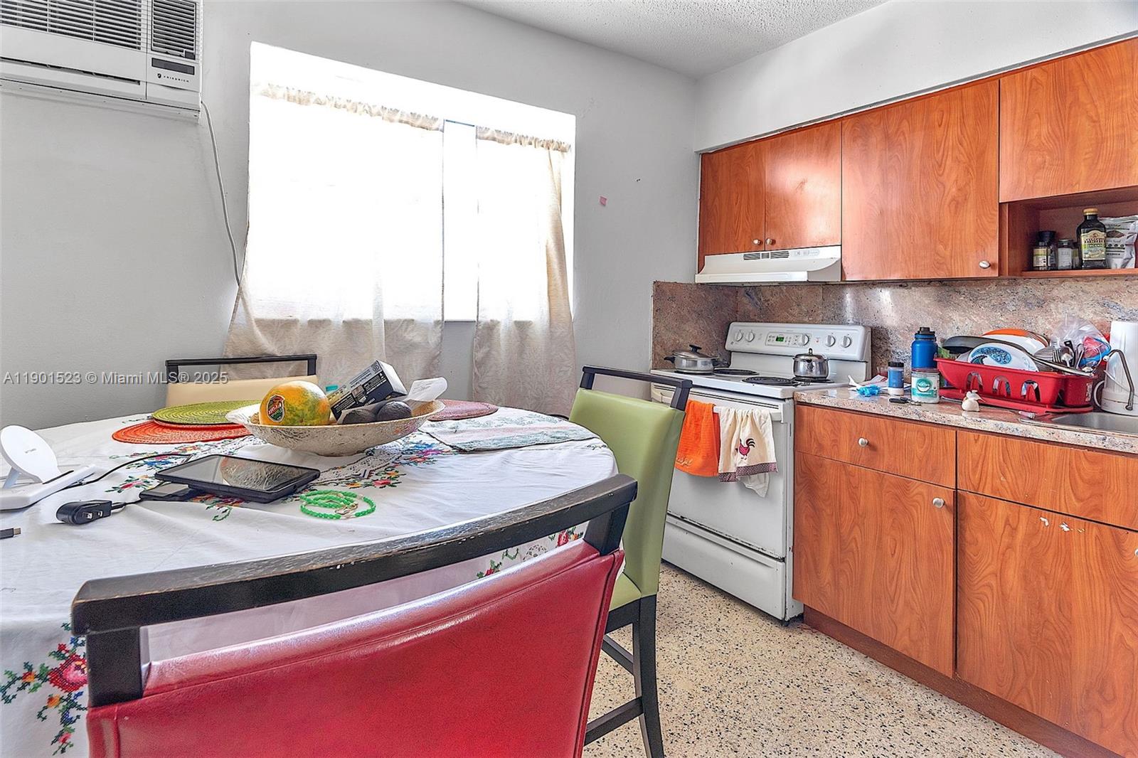 Ver detalles   /   sq. ft. $ 2025-10-23 0 foto