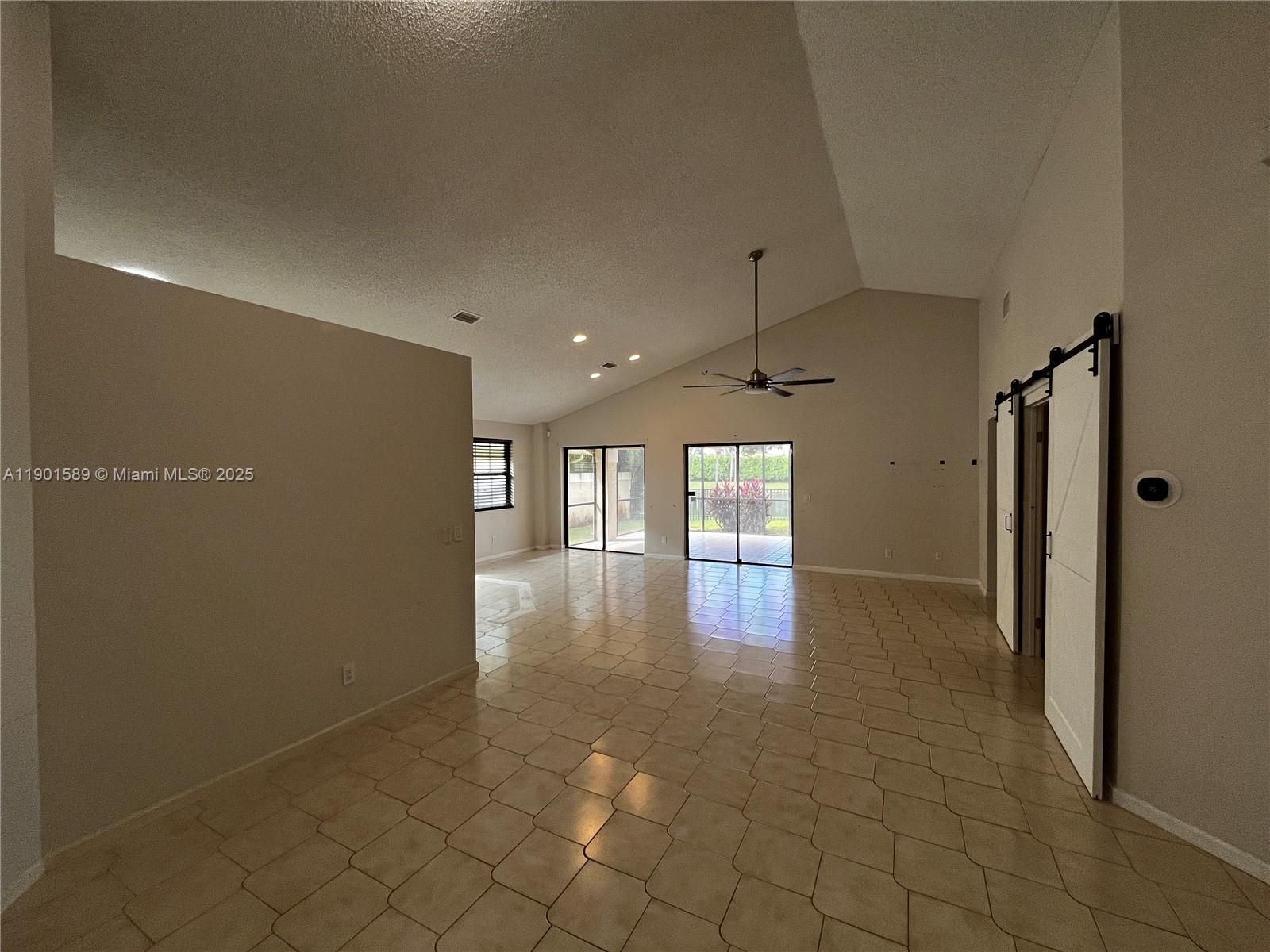 See details 8079 2 / 3 1829 sq. ft. $ 2025-10-23 0 Photo