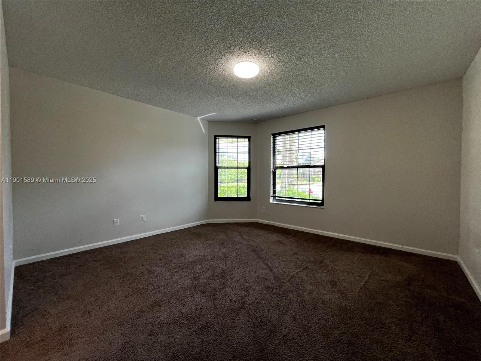 See details 8079 2 / 3 1829 sq. ft. $ 2025-10-23 0 Photo