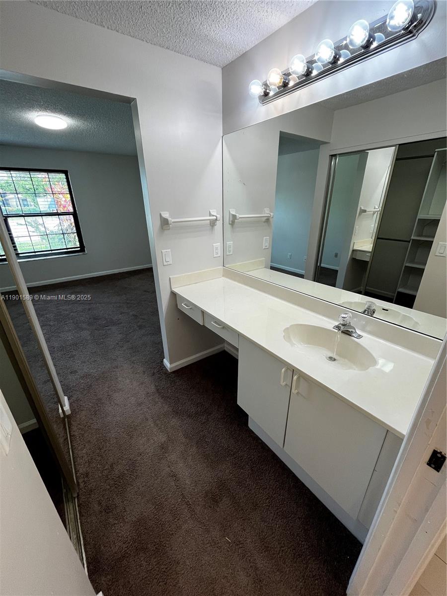 See details 8079 2 / 3 1829 sq. ft. $ 2025-10-23 0 Photo