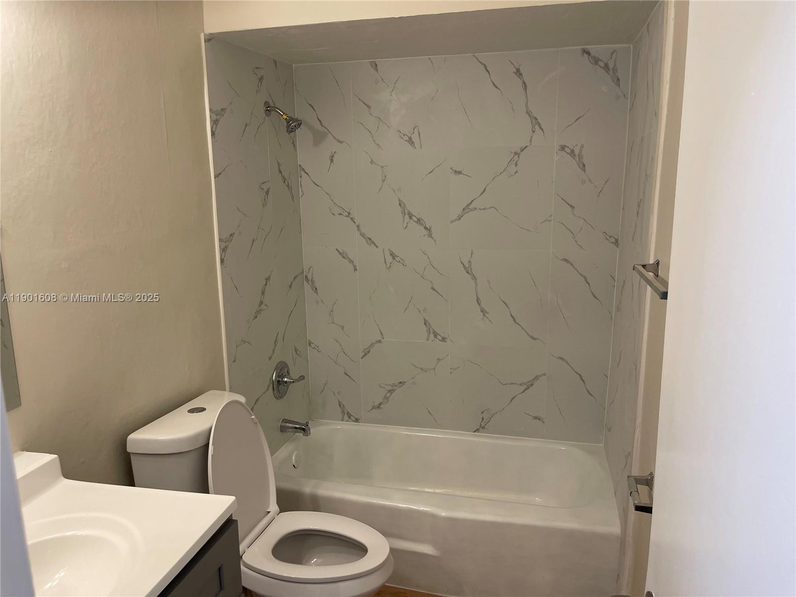 Подробнее   /  3935 кв.футов $ 2025-10-23 0 Фото