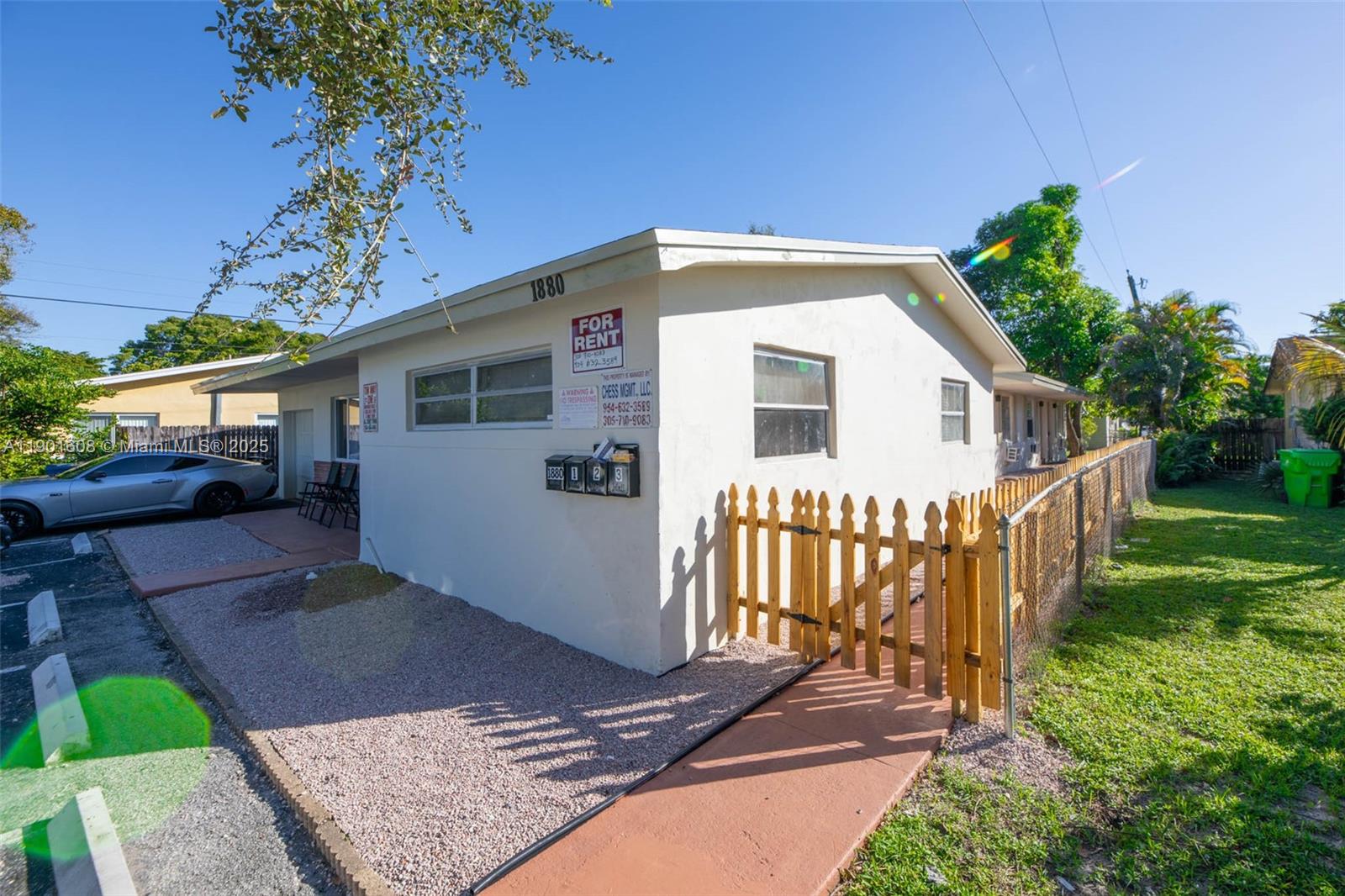 See details   /  3935 sq. ft. $ 2025-10-23 0 Photo