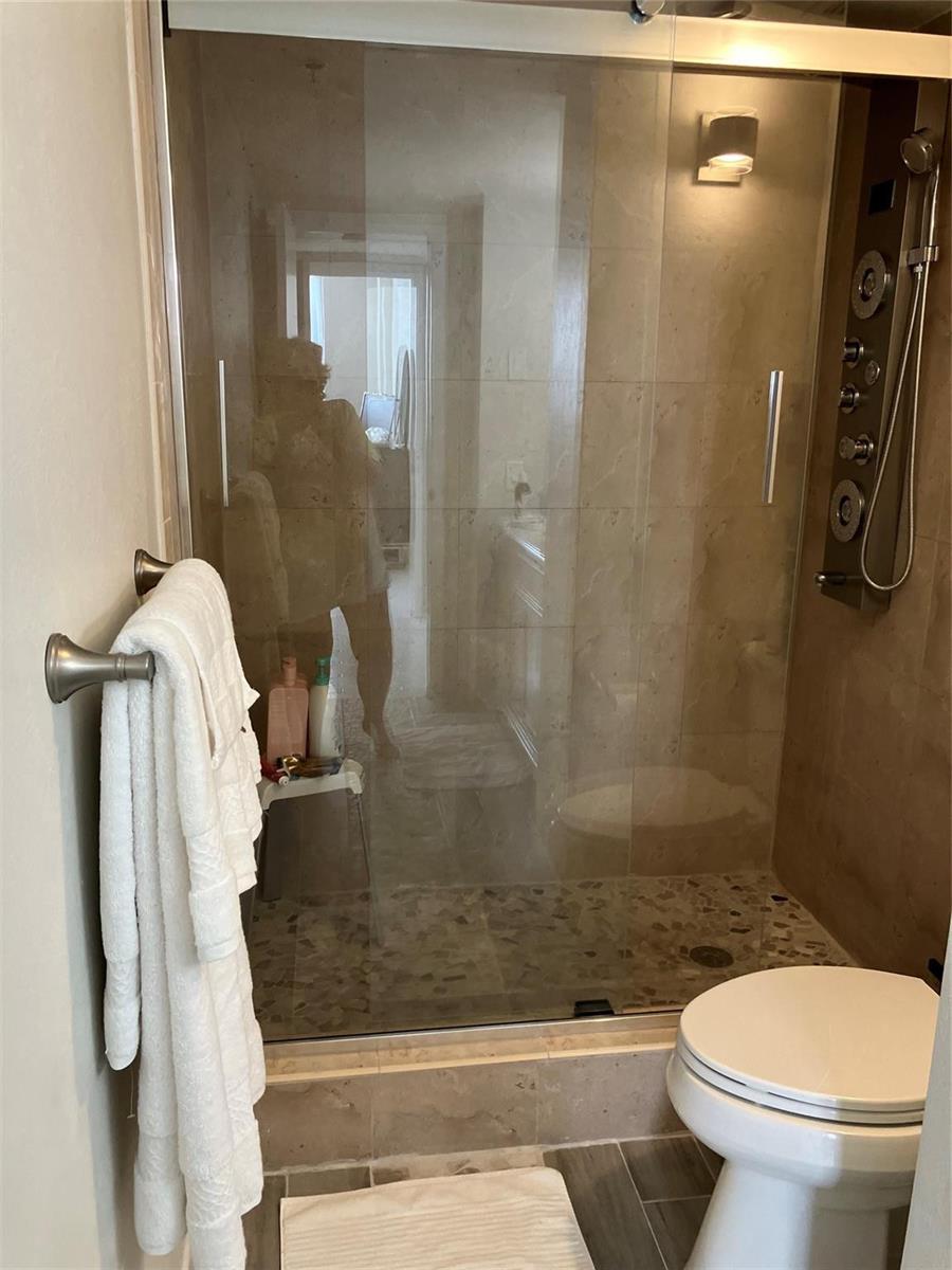 1012 2 / 2 1132 sq. ft. $ 2026-04-29 0 Photo