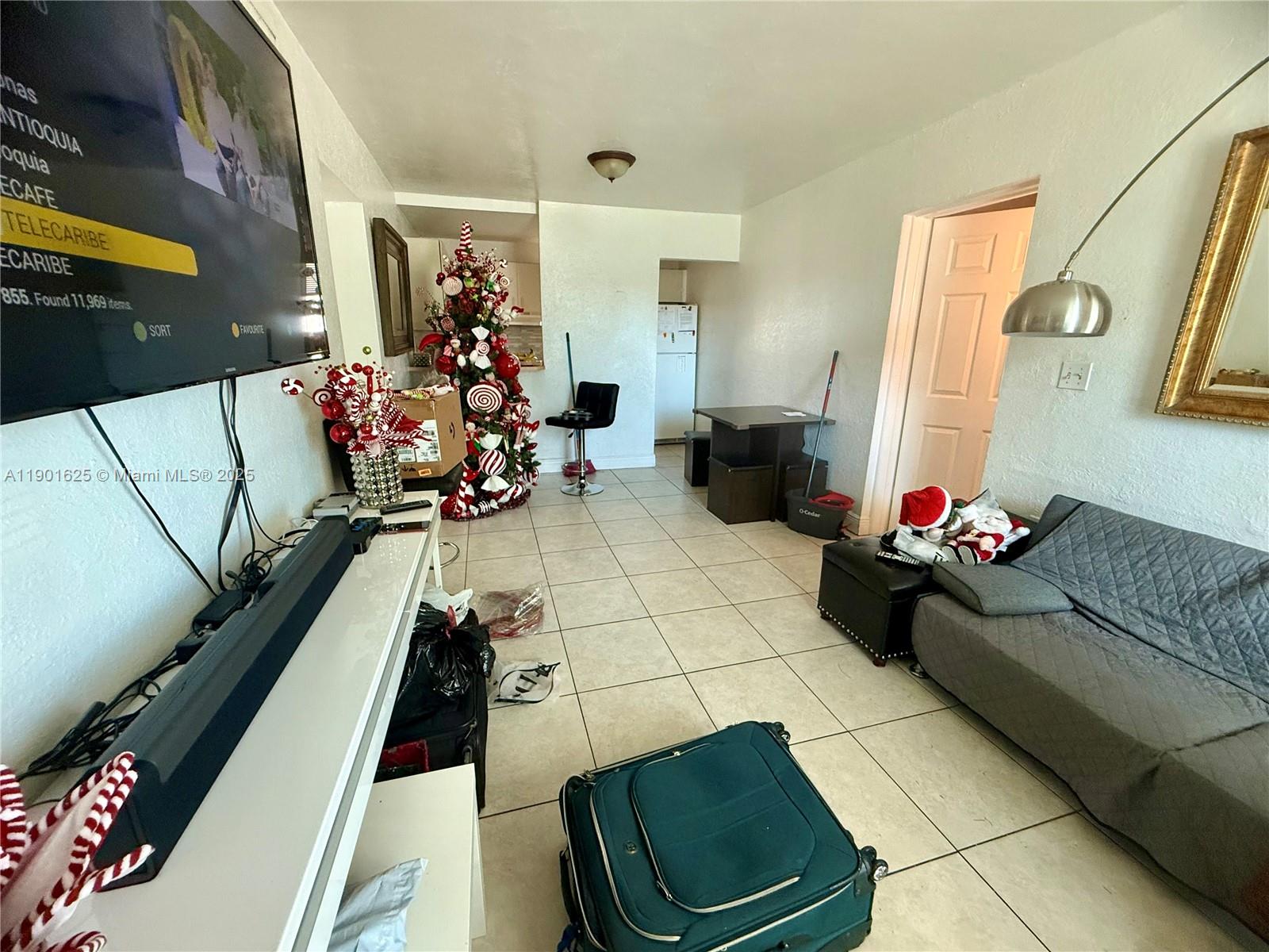 See details   /  3196 sq. ft. $ 2025-10-23 0 Photo