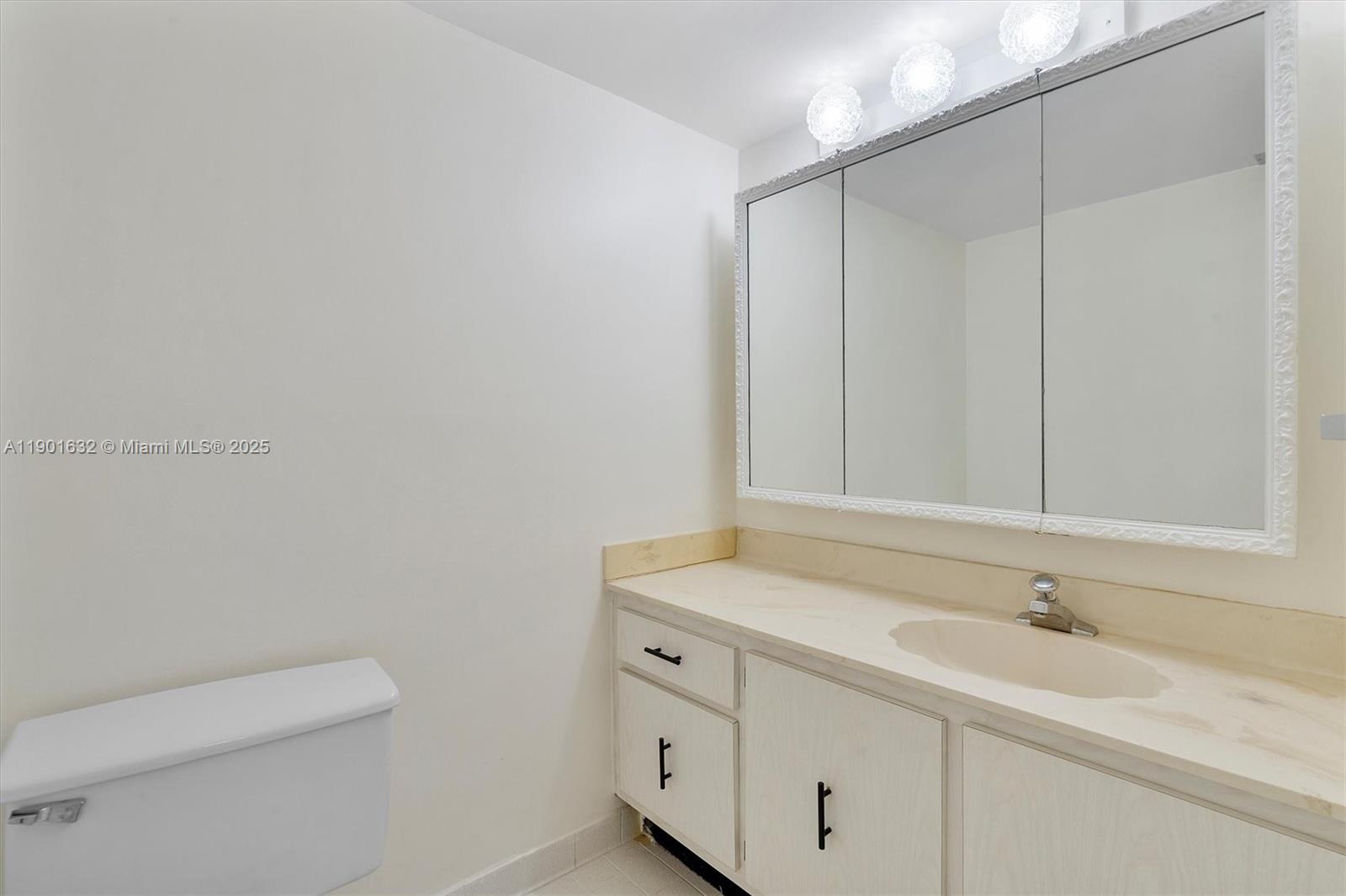 Photo of 600 Three Islands Blvd  #510, Hallandale Beach, Florida, 33009 -