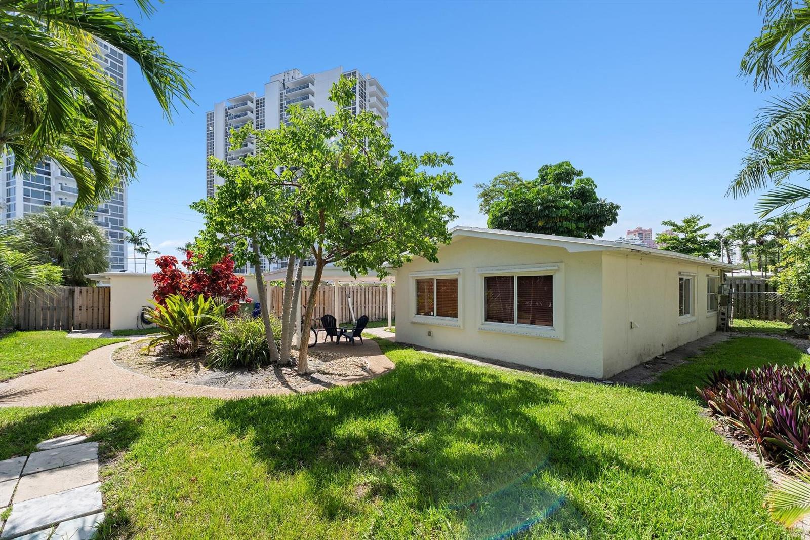   / 0 2300 sq. ft. $ 2026-06-21 0 foto