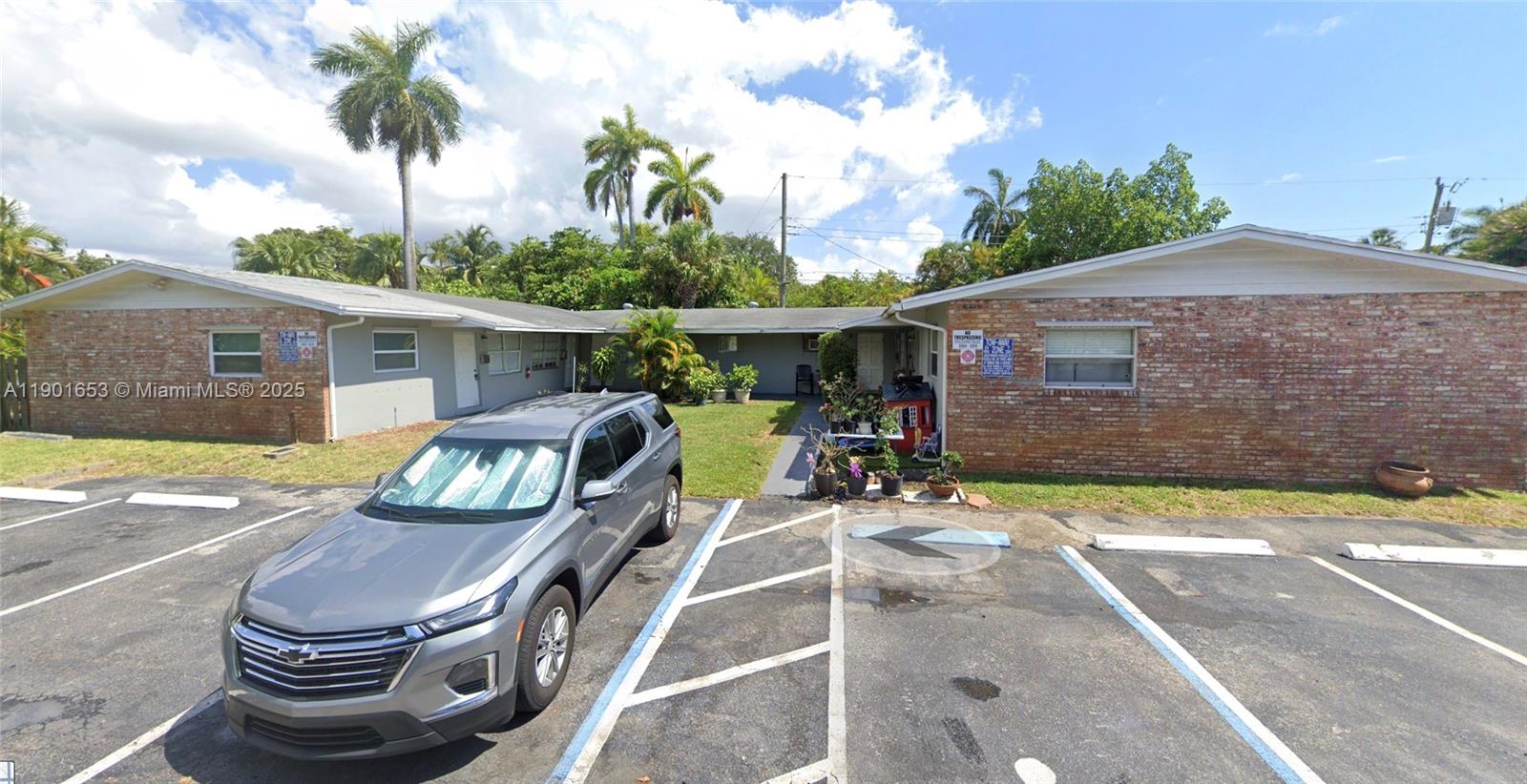 Ver detalles   /  3287 sq. ft. $ 2025-10-23 0 foto