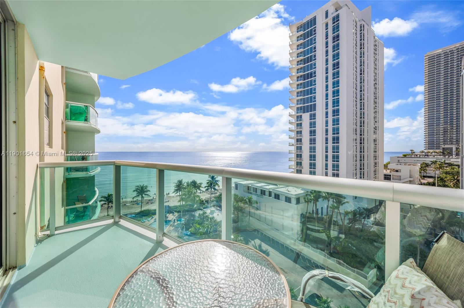 Photo of 3901 Ocean Dr  #9J, Hollywood, Florida, 33019 - 