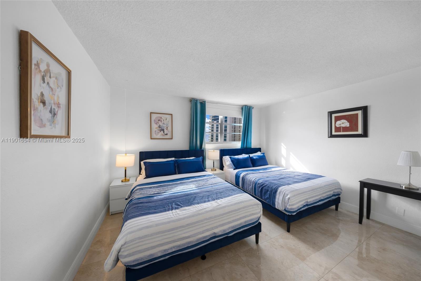 Photo of 3901 Ocean Dr  #9J, Hollywood, Florida, 33019 - 