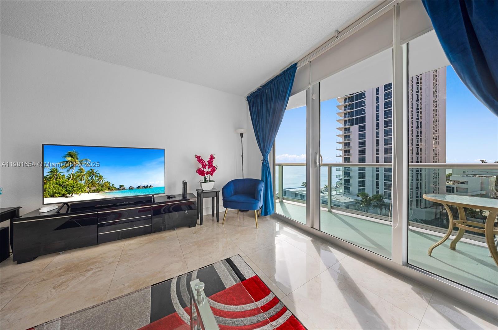 Photo of 3901 Ocean Dr  #9J, Hollywood, Florida, 33019 - 