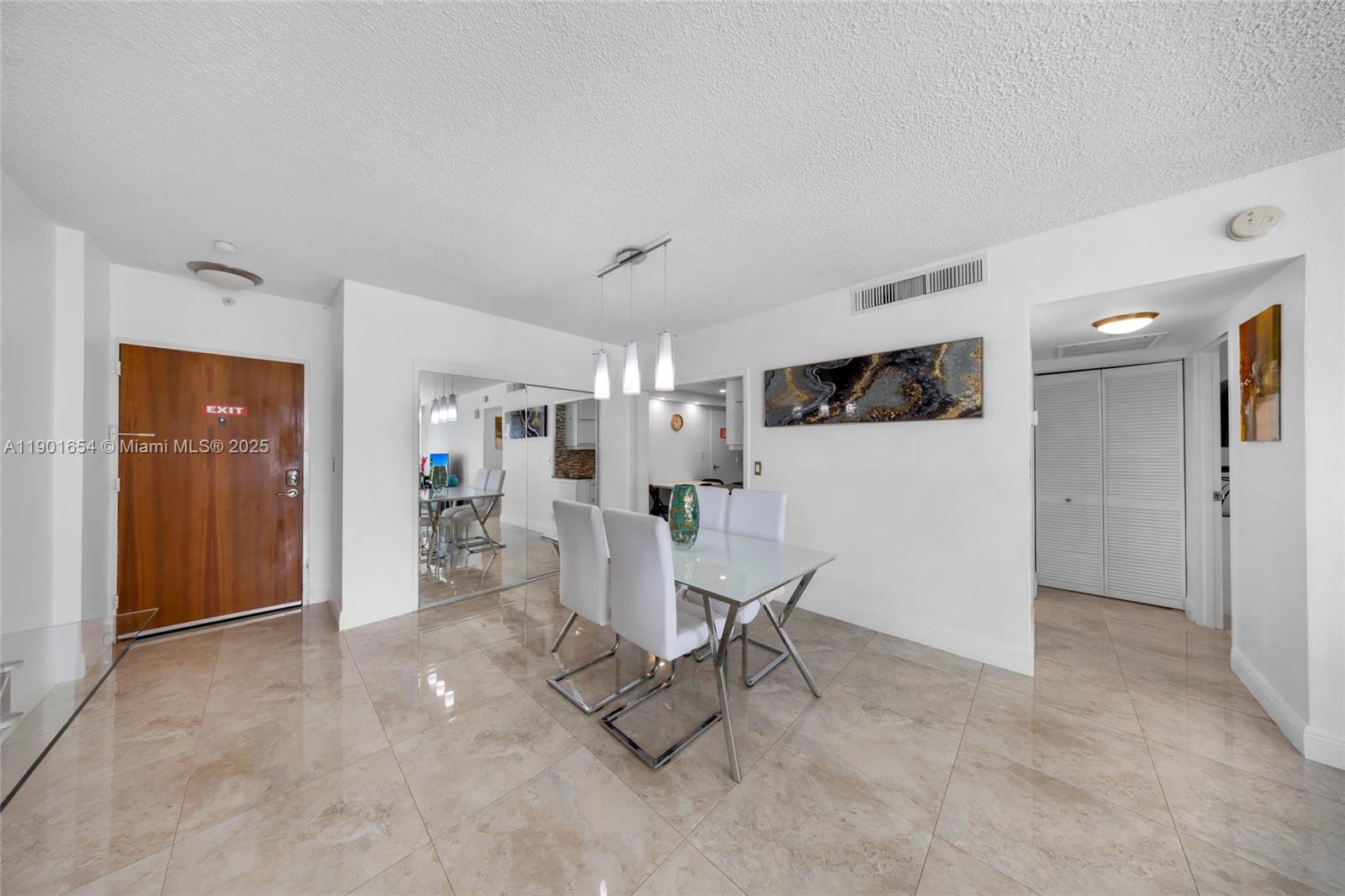 Photo of 3901 Ocean Dr  #9J, Hollywood, Florida, 33019 - 
