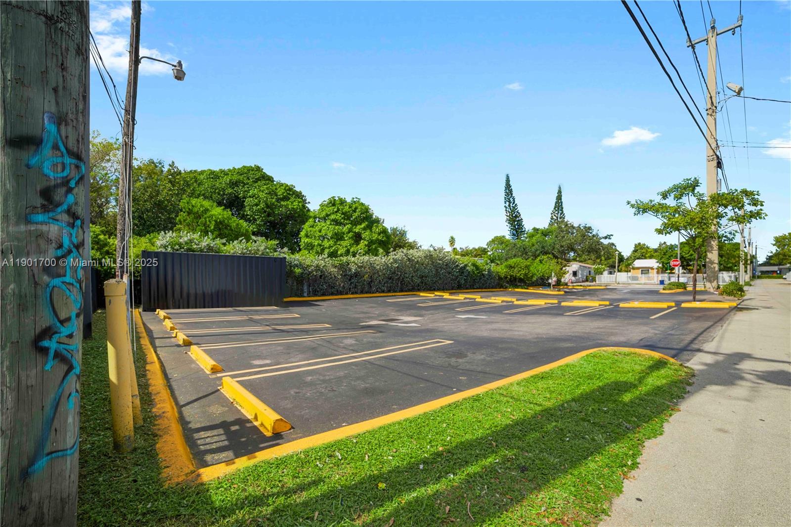 Ver detalles / sq. ft. $ 2025-10-23 0 foto