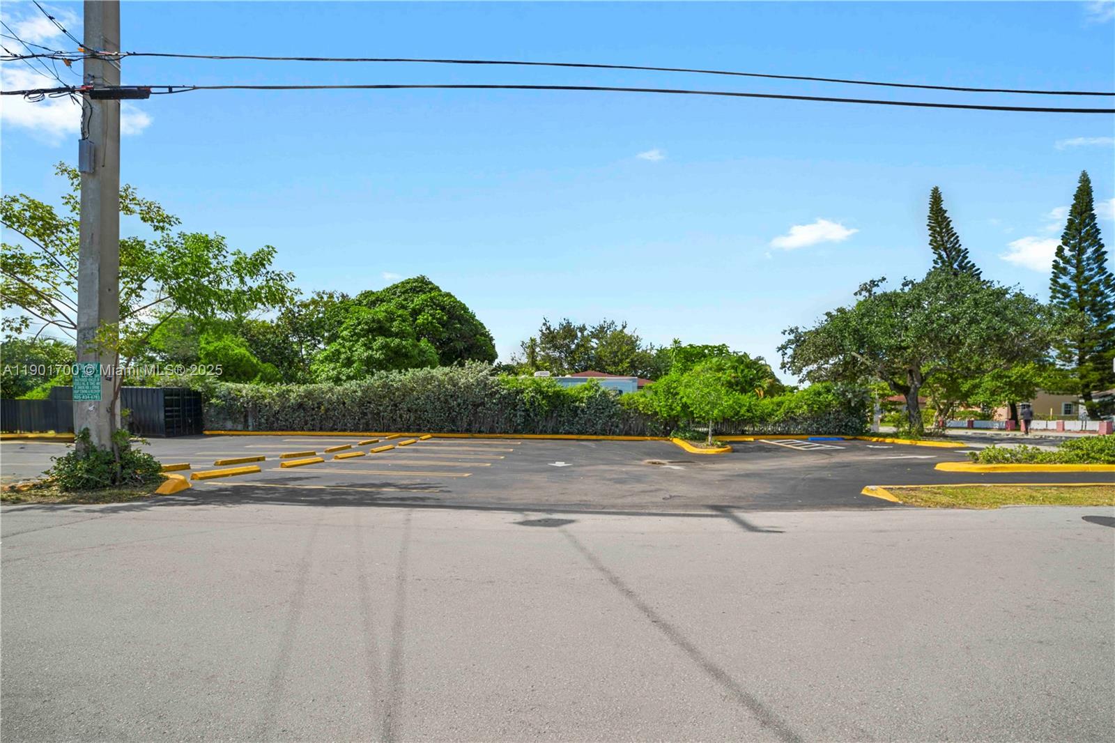 Ver detalles / sq. ft. $ 2025-10-23 0 foto