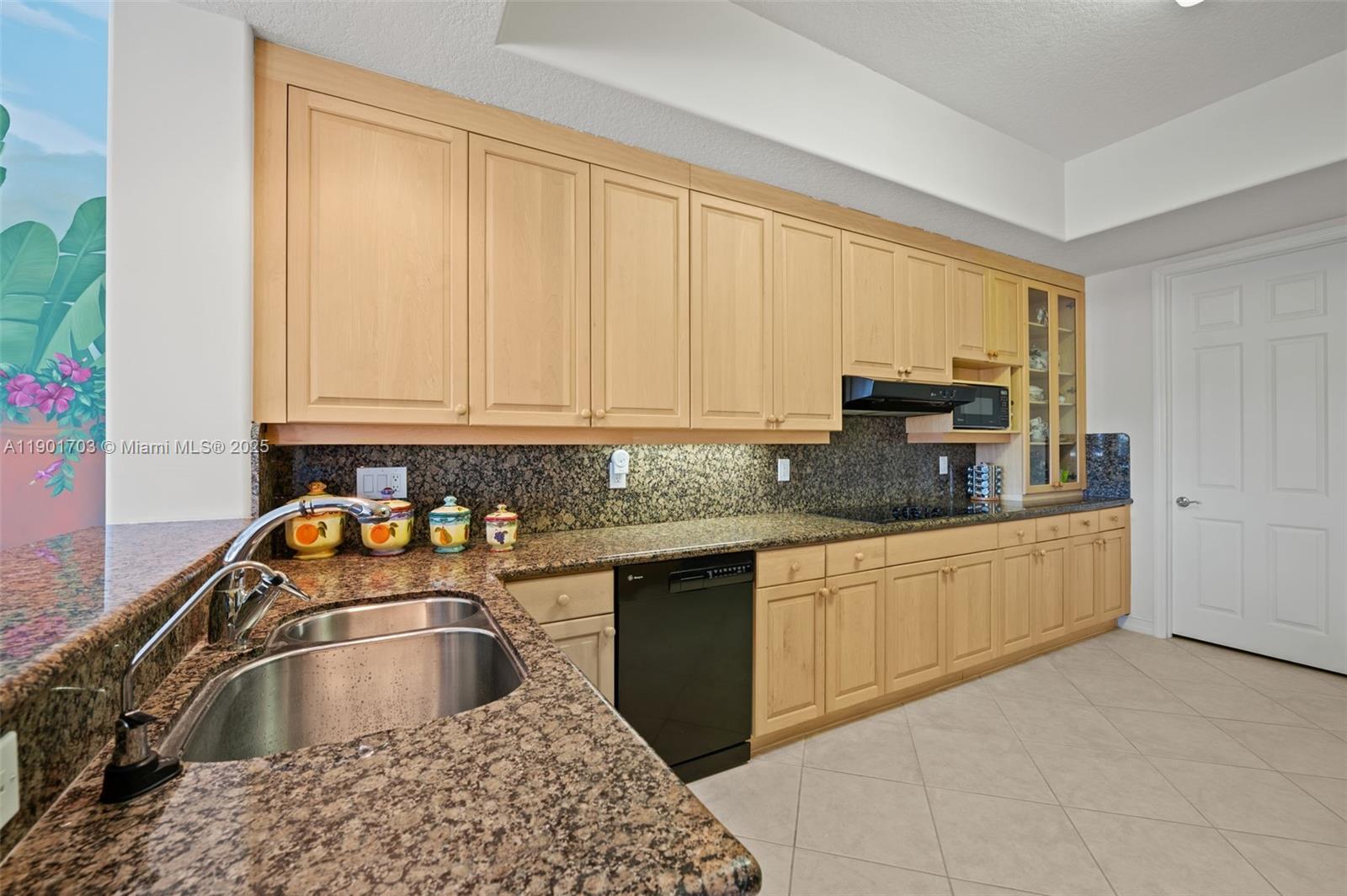 Photo of 20905 32nd Ave  (20905), Aventura, Florida, 33180 - 