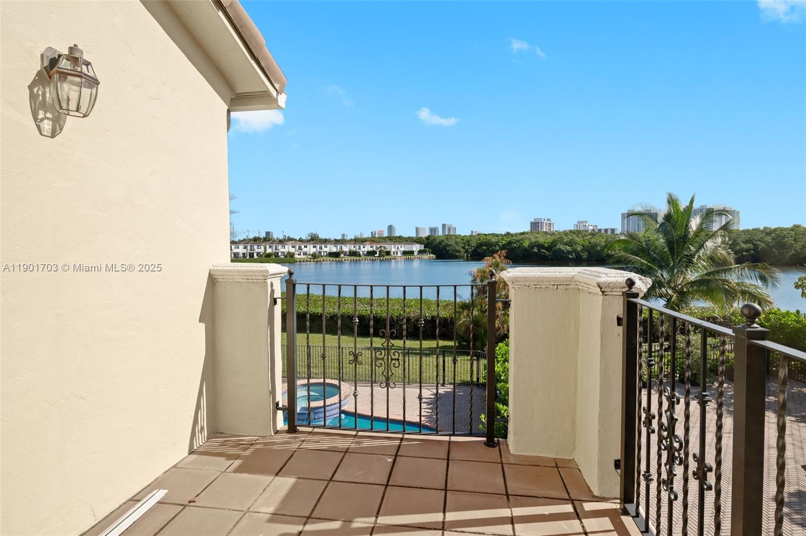 Photo of 20905 32nd Ave  (20905), Aventura, Florida, 33180 - 