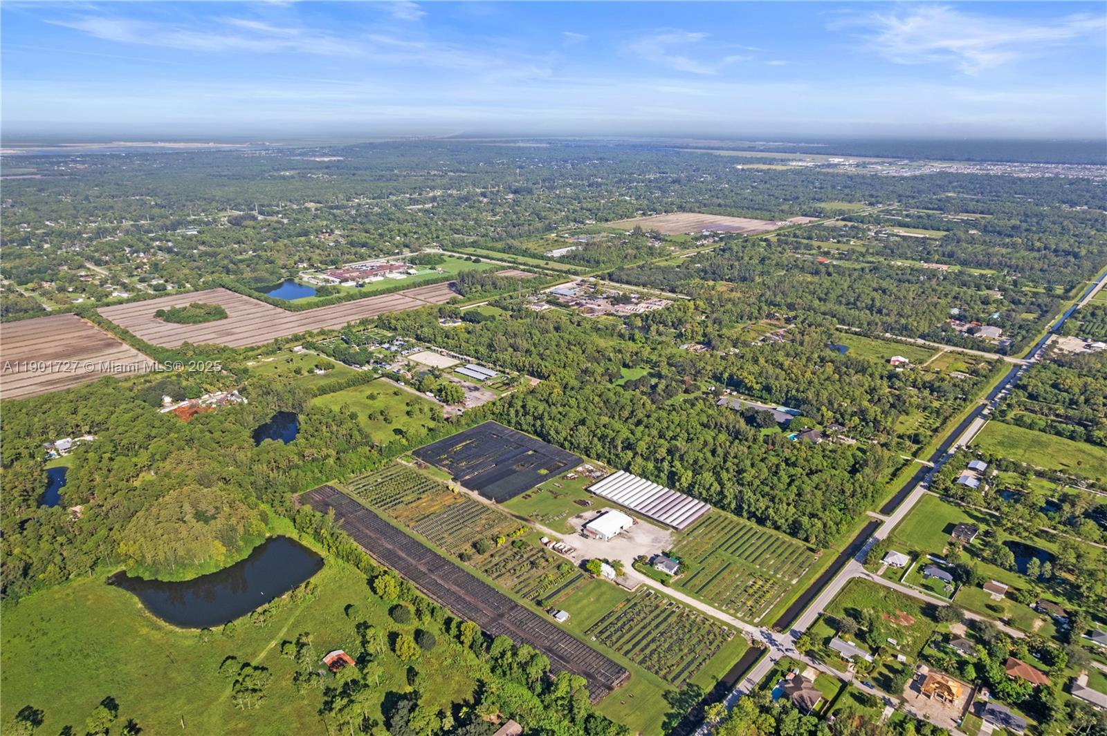   /   sq. ft. $ 2025-10-23 0 Photo