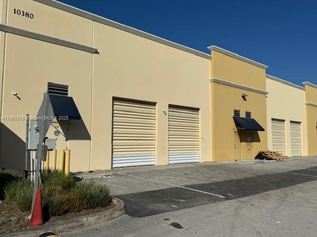 See details   /   sq. ft. $ 2025-10-23 0 Photo