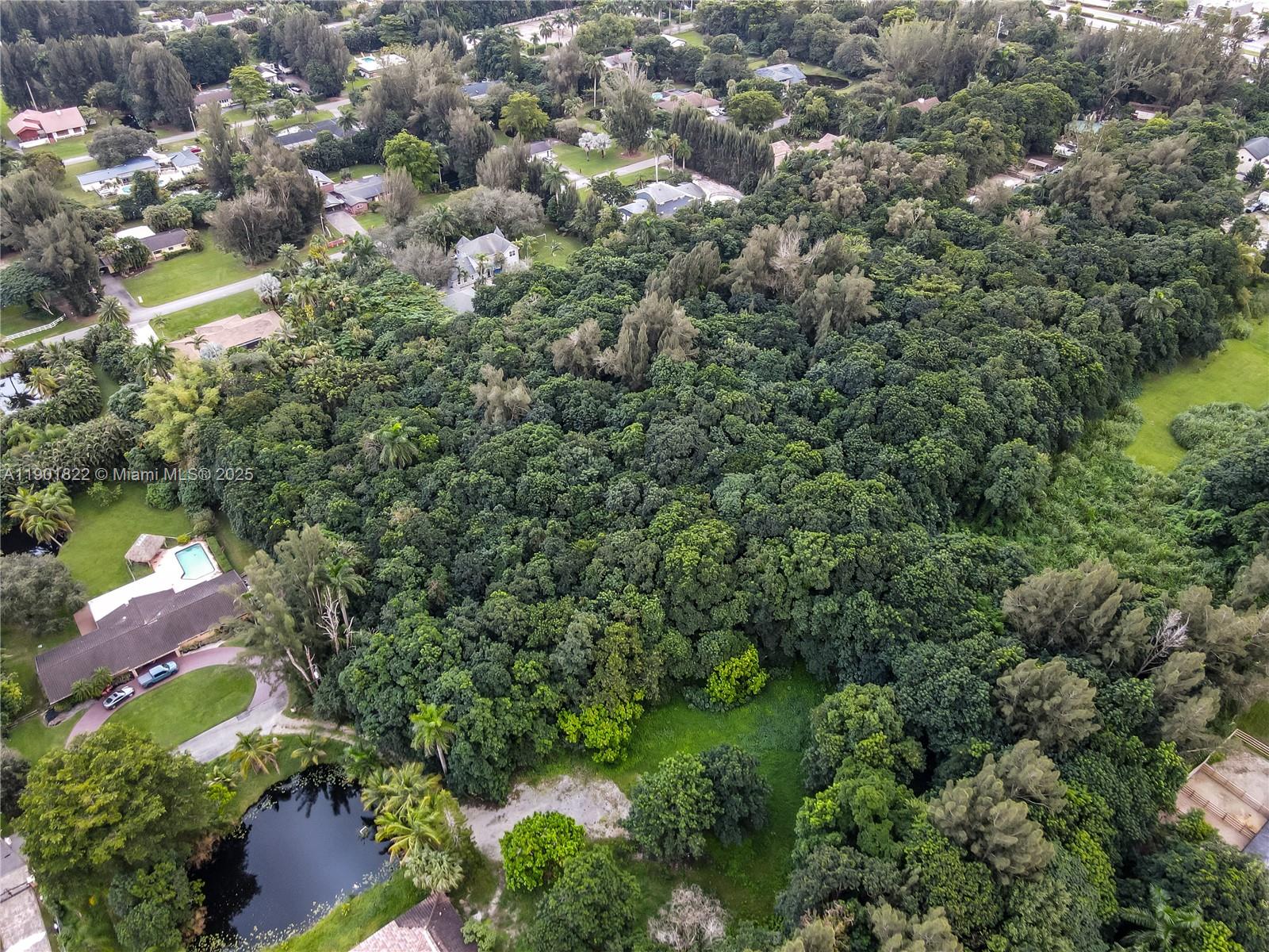 Подробнее / кв.футов $ 2025-10-23 0 Фото