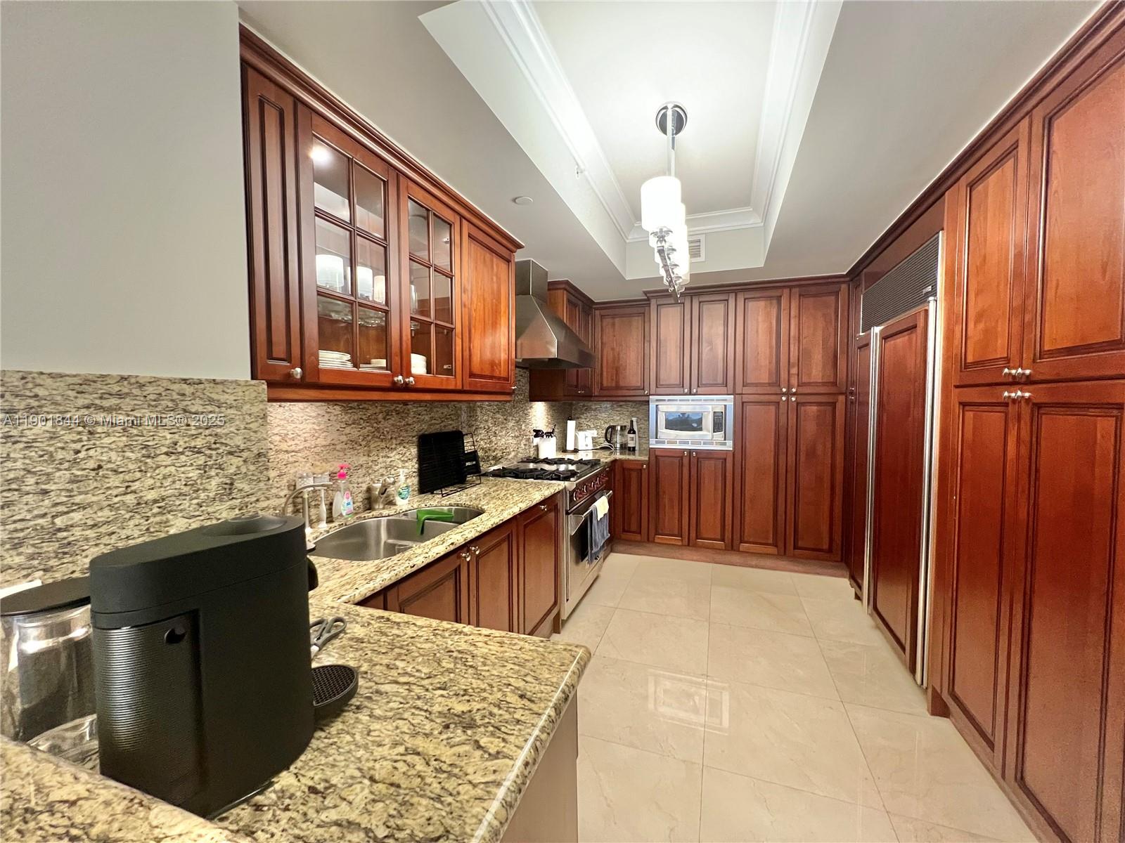 4305 3 / 3 2214 sq. ft. $ 2025-10-23 0 Photo