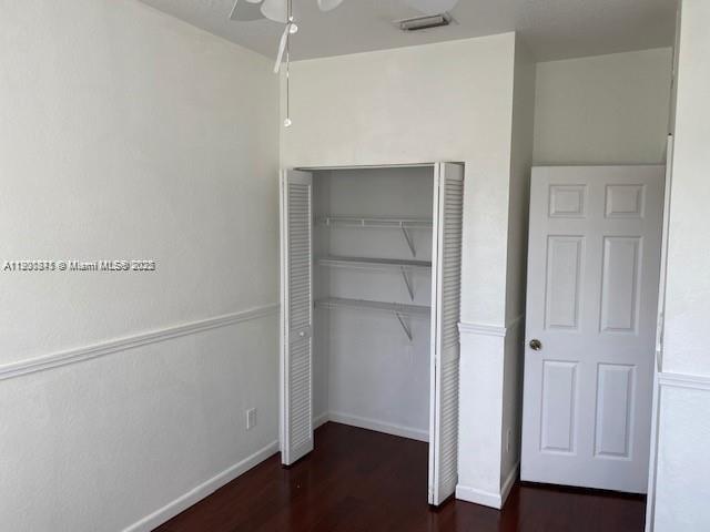 Ver detalles   /  5101 sq. ft. $ 2025-10-23 0 foto