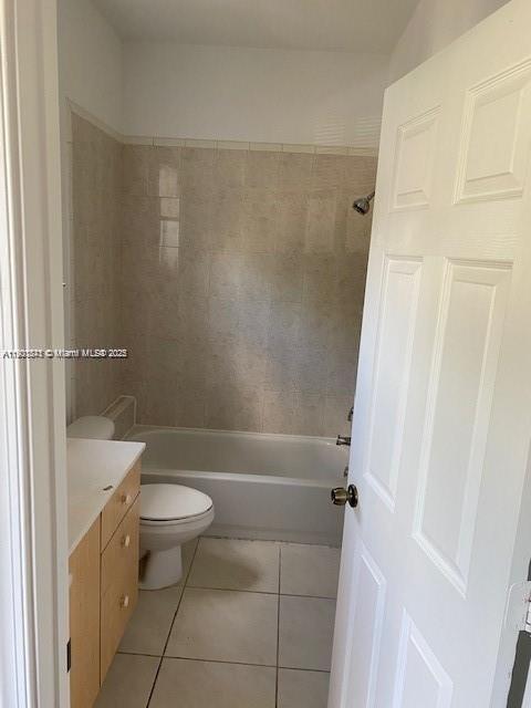 Ver detalles   /  5101 sq. ft. $ 2025-10-23 0 foto