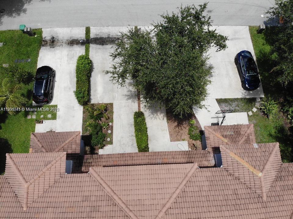 Ver detalles   /  5101 sq. ft. $ 2025-10-23 0 foto