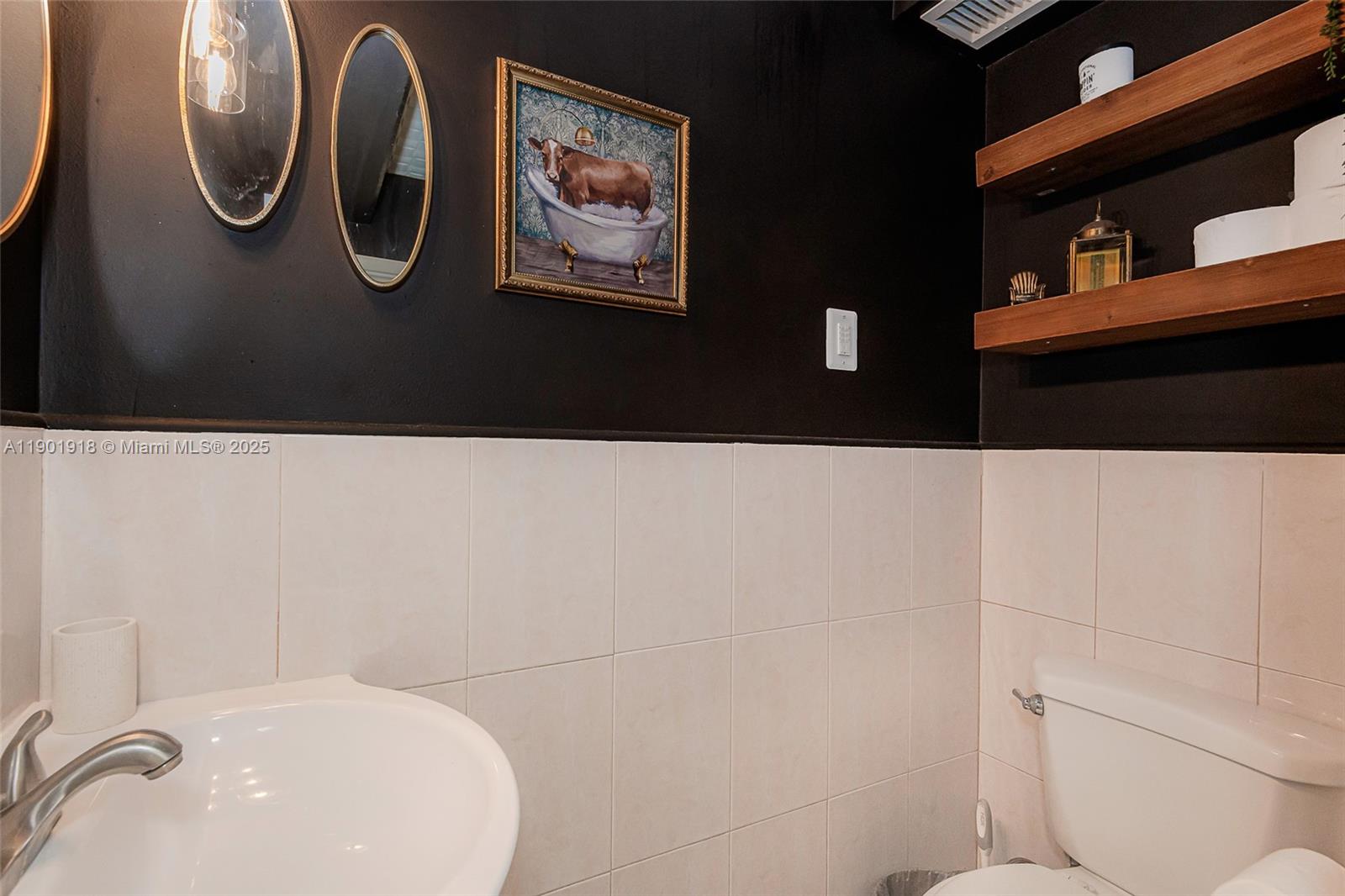 Ver detalles   /  1214 sq. ft. $ 2025-10-24 0 foto