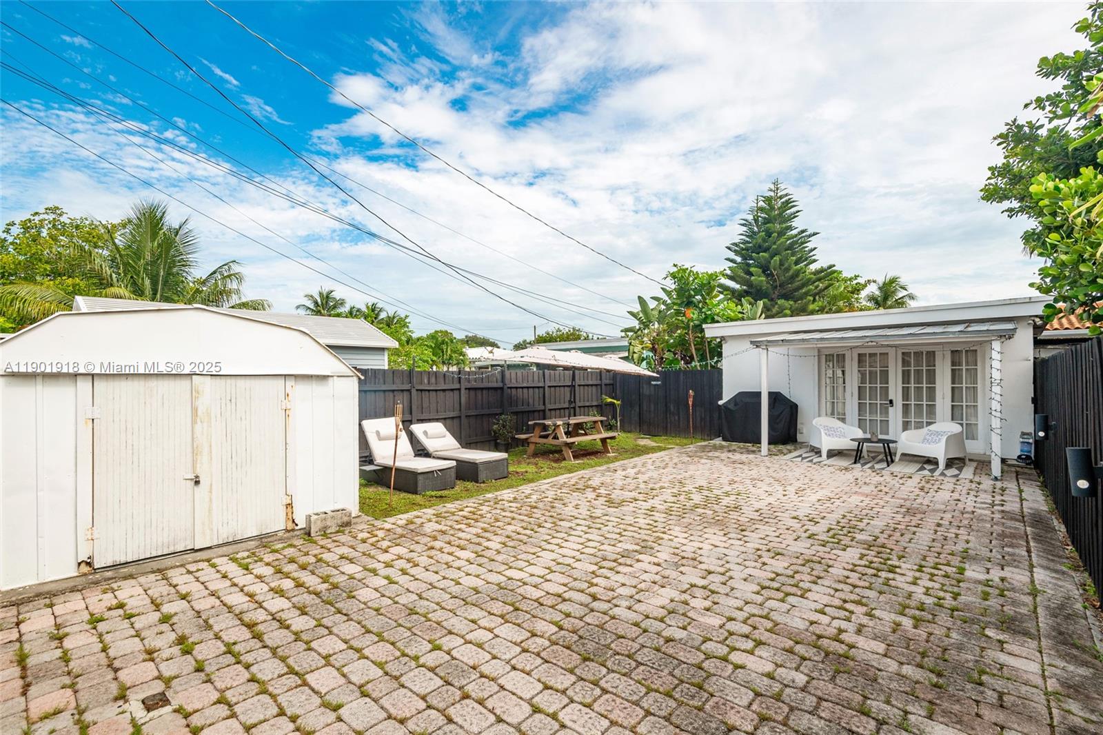 Ver detalles   /  1214 sq. ft. $ 2025-10-24 0 foto