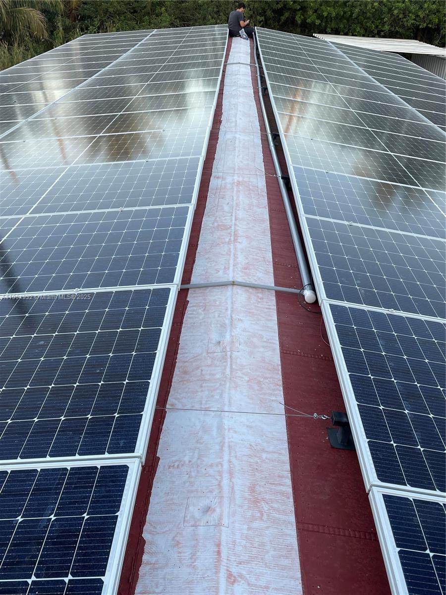 See details   /   sq. ft. $ 2025-10-24 0 Photo