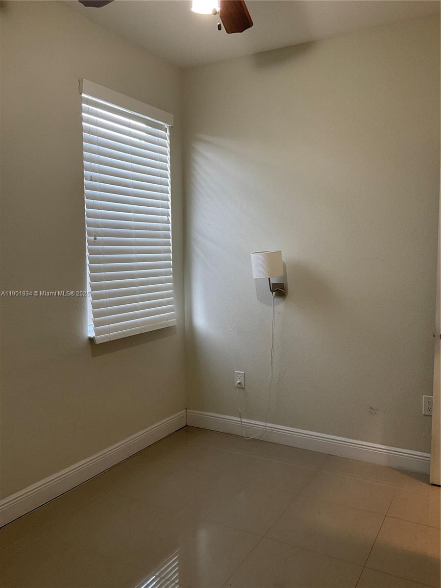 Ver detalles   /  2840 sq. ft. $ 2025-10-24 0 foto