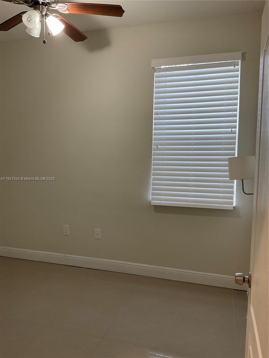 Ver detalles   /  2840 sq. ft. $ 2025-10-24 0 foto