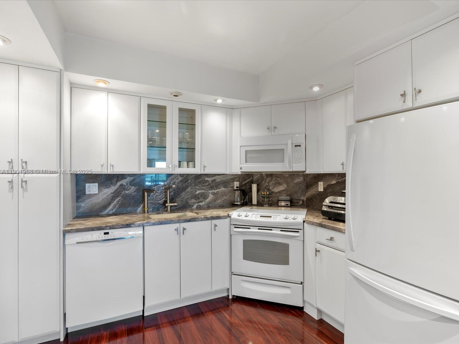 1722 2 / 2 1295 sq. ft. $ 2025-10-24 0 Photo