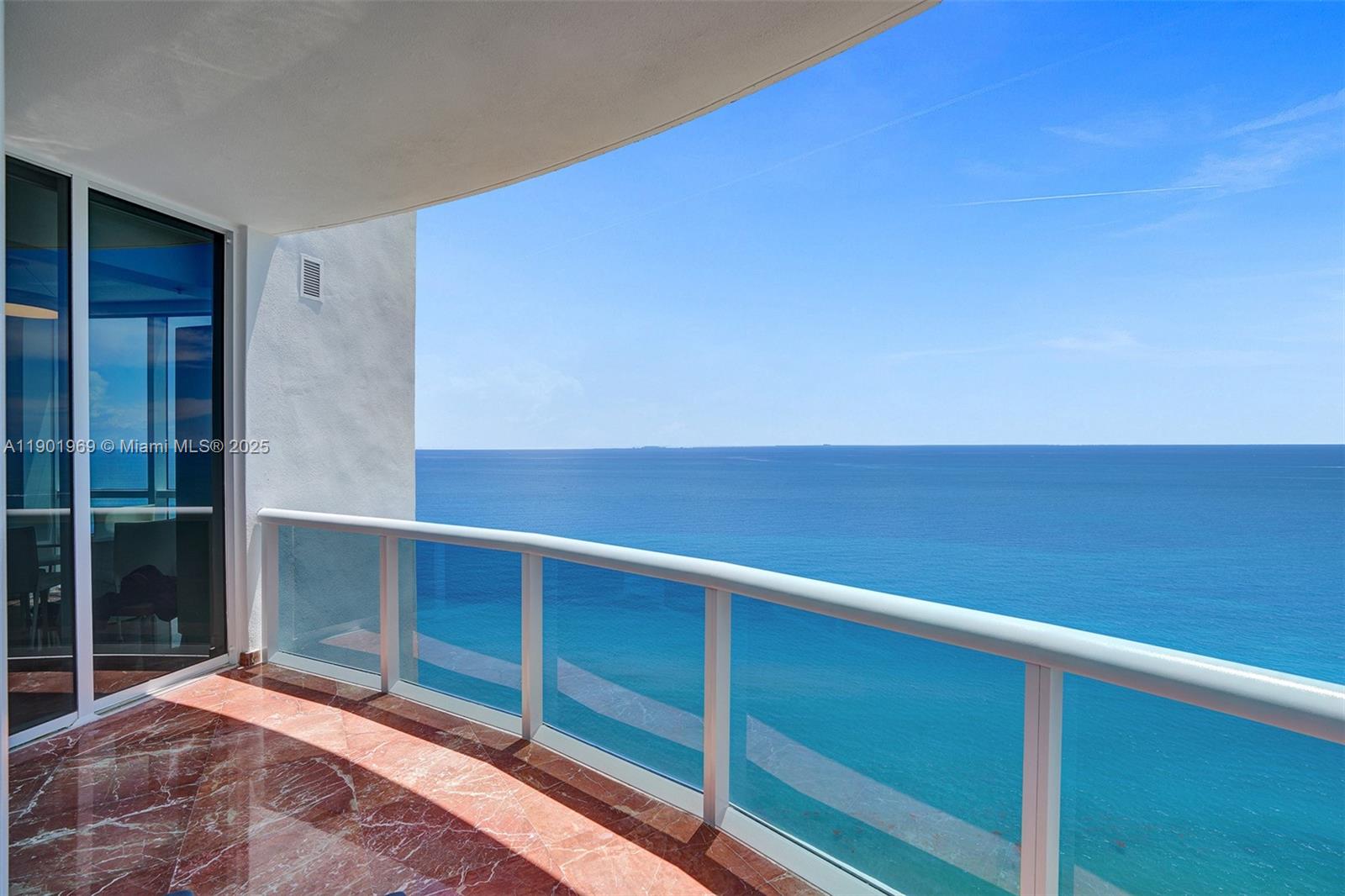 Ver detalles 3809 2 / 3 1722 sq. ft. $ 2025-10-24 0 foto