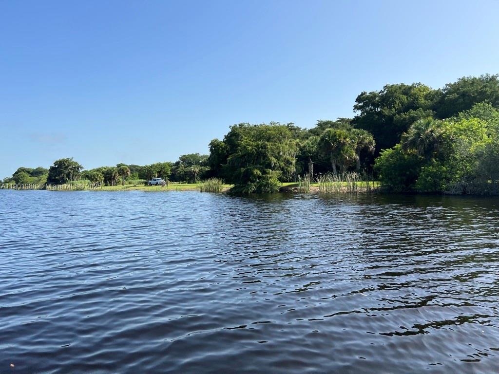 Ver detalles   /   sq. ft. $ 2025-10-24 0 foto