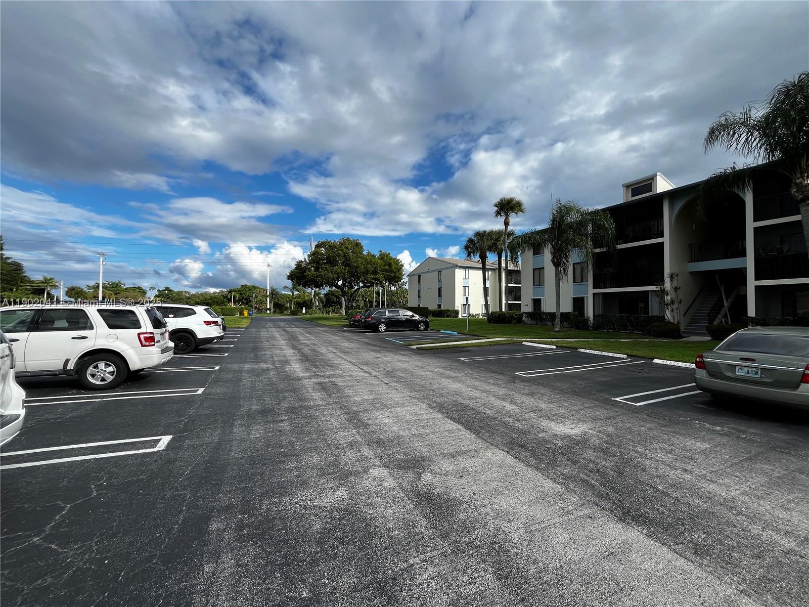 See details A1 2 / 2 1104 sq. ft. $ 2025-10-24 0 Photo