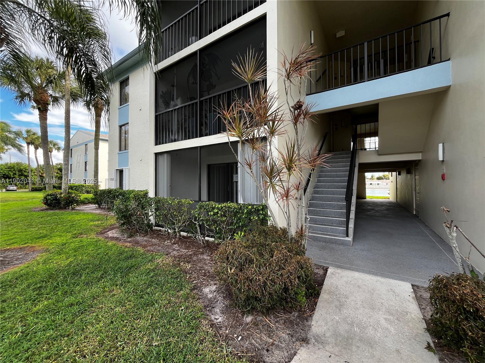 See details A1 2 / 2 1104 sq. ft. $ 2025-10-24 0 Photo